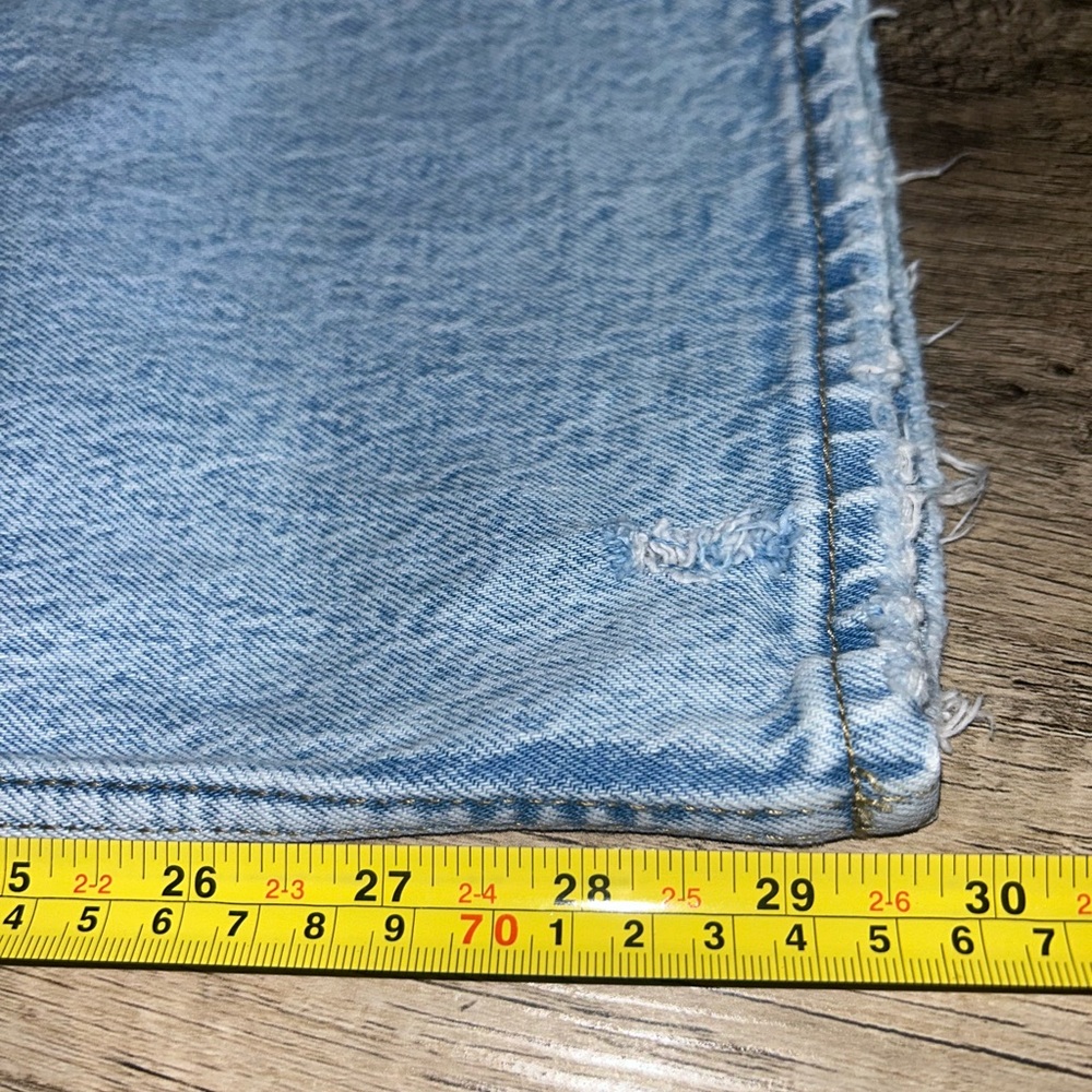 Abercrombie and Fitch 90s Straight Leg Ultra High Rise Jeans - Picture 4 of 5